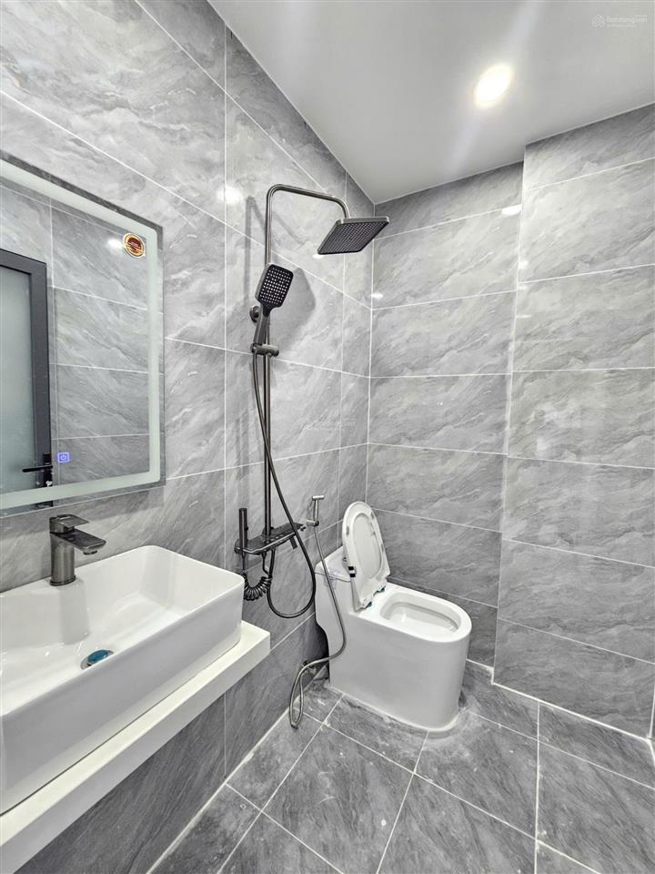Bán nhà 1 thệt 1 lầu , gần ngã 4 miếu ông cù , dt743 full nội thất , thổ cư & hoàn công. chính chủ