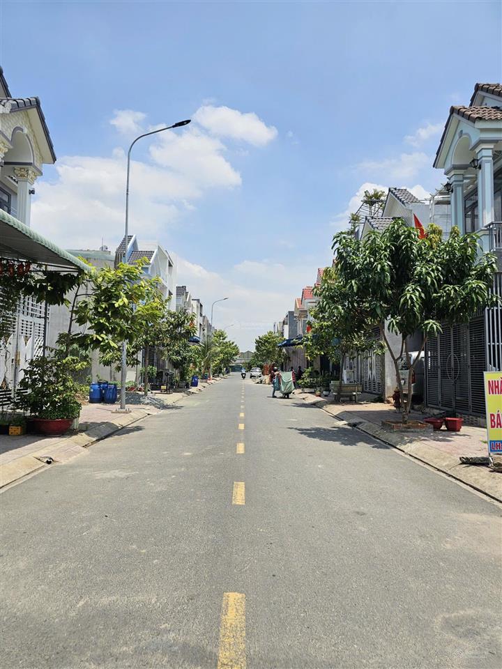 Bán đất gần ngã tư miếu ông cù .78,2m full thổ cư .kdc hiện hữu ,sạch đẹp văn minh .chính chủ