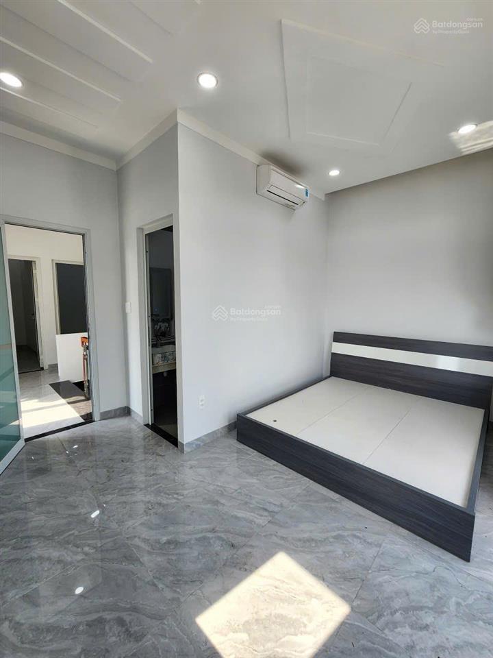Bán biệt thự mini siêu rẻ. chỉ 3tỷ950, gần đnct. tp thủ dầu 1, chính chủ