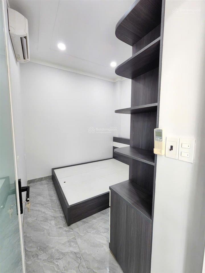 Bán biệt thự mini siêu rẻ. chỉ 3tỷ950, gần đnct. tp thủ dầu 1, chính chủ
