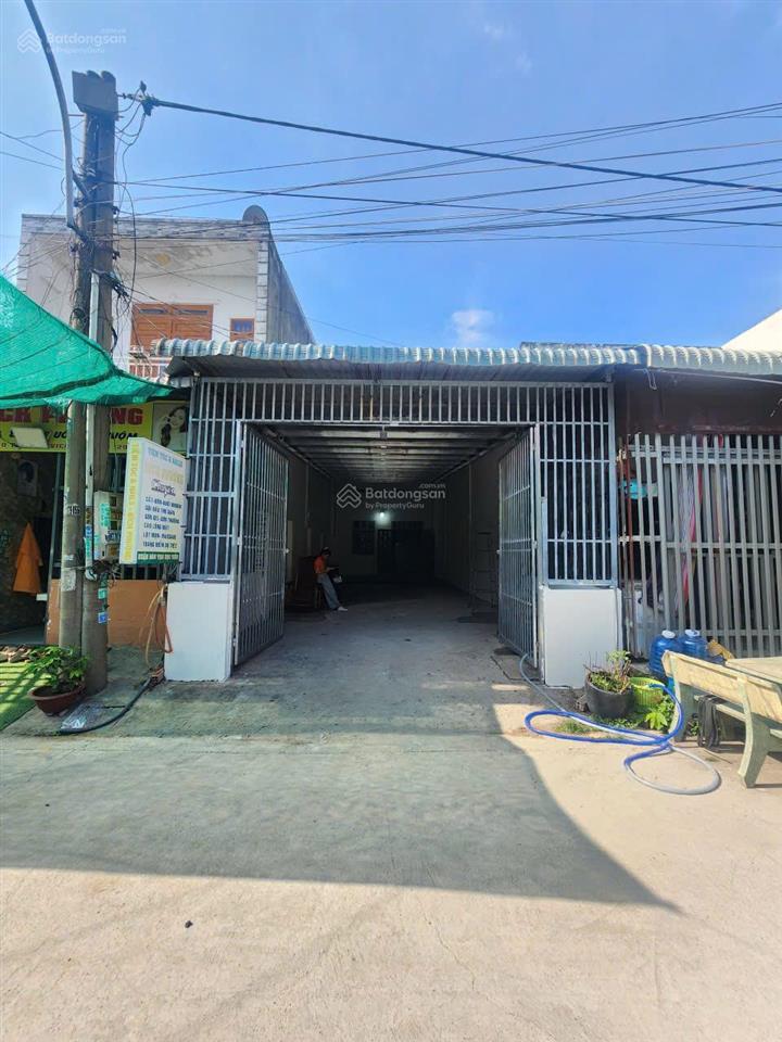 Chỉ 3,1ty ,có nhà cấp 4 ,dt 97,6m2 thổ cư 100%.gần đường 2212 .p, thuận giao .chính chủ