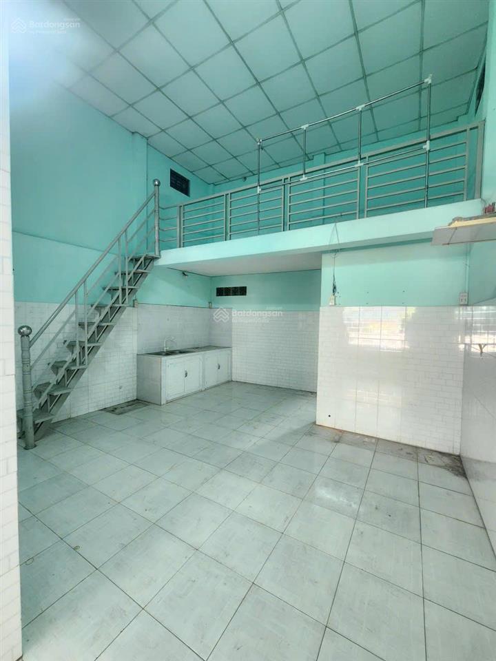 Chỉ 3,1ty ,có nhà cấp 4 ,dt 97,6m2 thổ cư 100%.gần đường 2212 .p, thuận giao .chính chủ