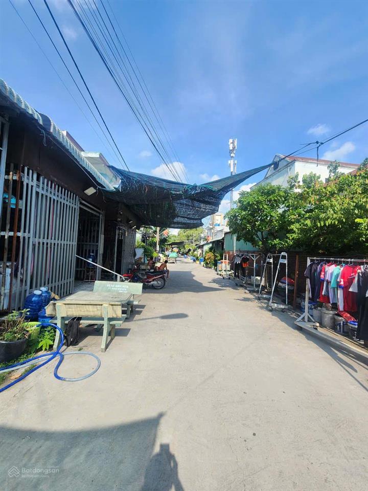 Chỉ 3,1ty ,có nhà cấp 4 ,dt 97,6m2 thổ cư 100%.gần đường 2212 .p, thuận giao .chính chủ