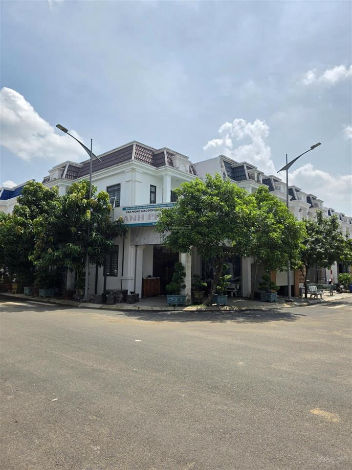 Bán nhà kdc ven sông ,1 trệt 1 lầu ,92,4m full thổ cư ,siêu thoáng mát ,cách miếu ông cù 2km .cc