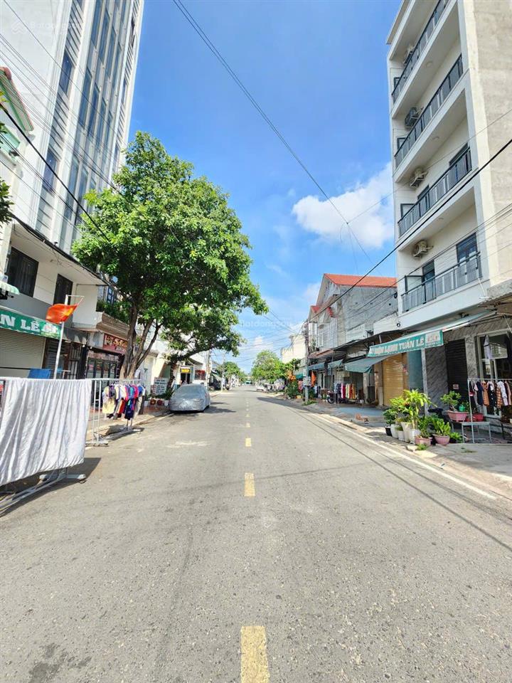 Bán nhà 1 trệt 1 lầu có thêm 4 phòng trọ 150m2 full thổ cư .chỉ 5ty999. gần vòng xoay an phú .