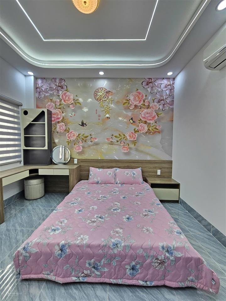 Bán nhà 1 trệt 2 lầu siêu đẹp .hoàn công ,nội thất đầy đủ .60m2 full thổ cư ,kdc gần vincom 550 .