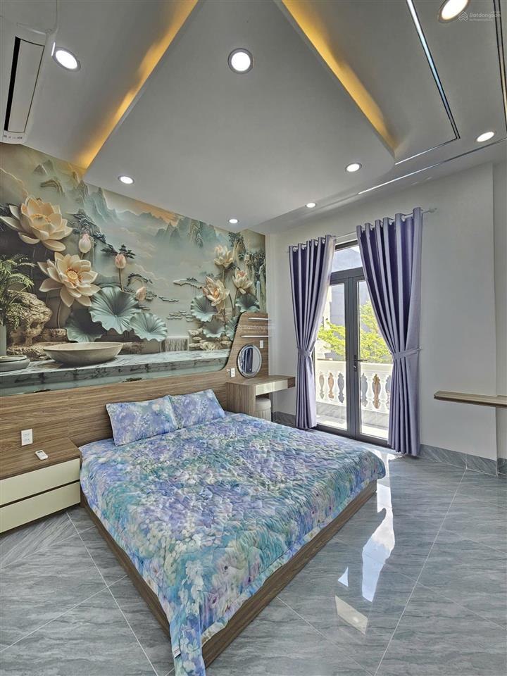 Bán nhà 1 trệt 2 lầu siêu đẹp .hoàn công ,nội thất đầy đủ .60m2 full thổ cư ,kdc gần vincom 550 .