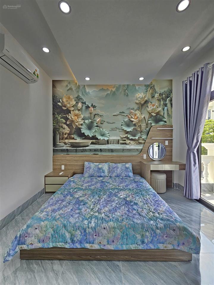 Bán nhà 1 trệt 2 lầu siêu đẹp .hoàn công ,nội thất đầy đủ .60m2 full thổ cư ,kdc gần vincom 550 .