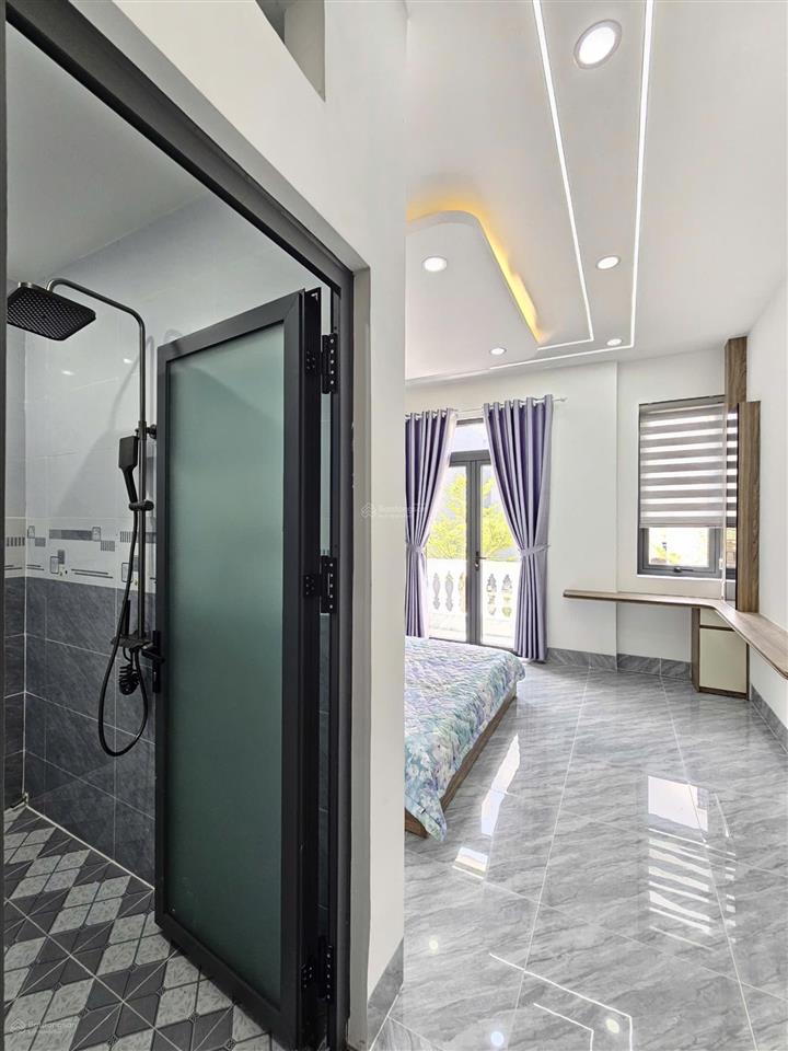 Bán nhà 1 trệt 2 lầu siêu đẹp .hoàn công ,nội thất đầy đủ .60m2 full thổ cư ,kdc gần vincom 550 .