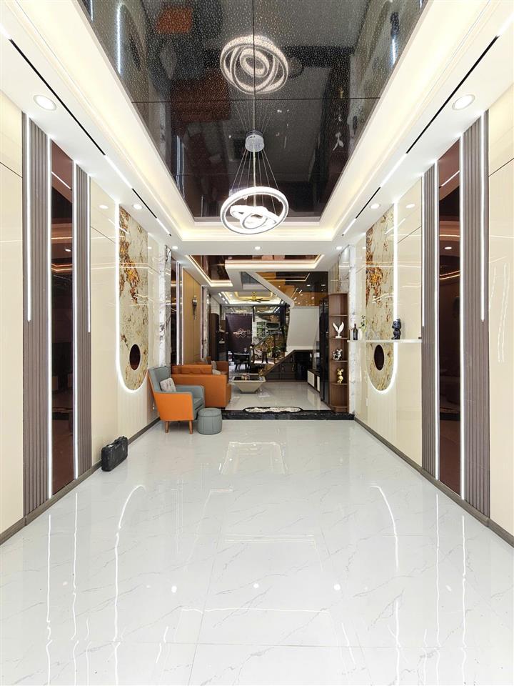 Bán nhà 1 trệt 2 lầu 66,9m2 ful thổ cư ,nội thất có hoàn công .gần chợ phú phong .tp.thuận an