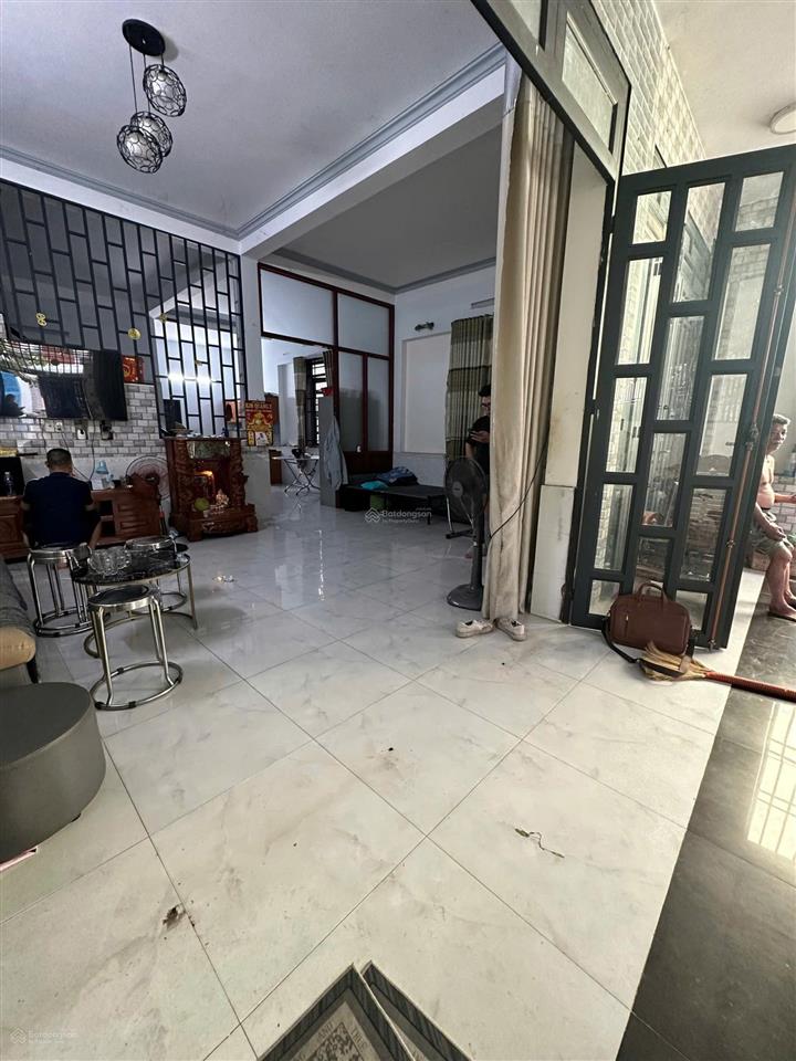 Cẩn bán gấp nhà 2 mặt tiền 1 trệt 1 lầu 150m2 ful thổ cư (6,9*22)kdc biconsi p.tân đông hiệp 5,99ty