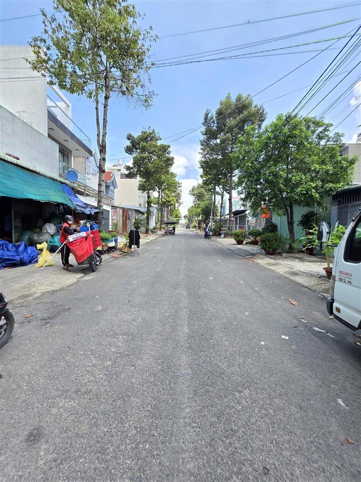 Cẩn bán gấp nhà 2 mặt tiền 1 trệt 1 lầu 150m2 ful thổ cư (6,9*22)kdc biconsi p.tân đông hiệp 5,99ty