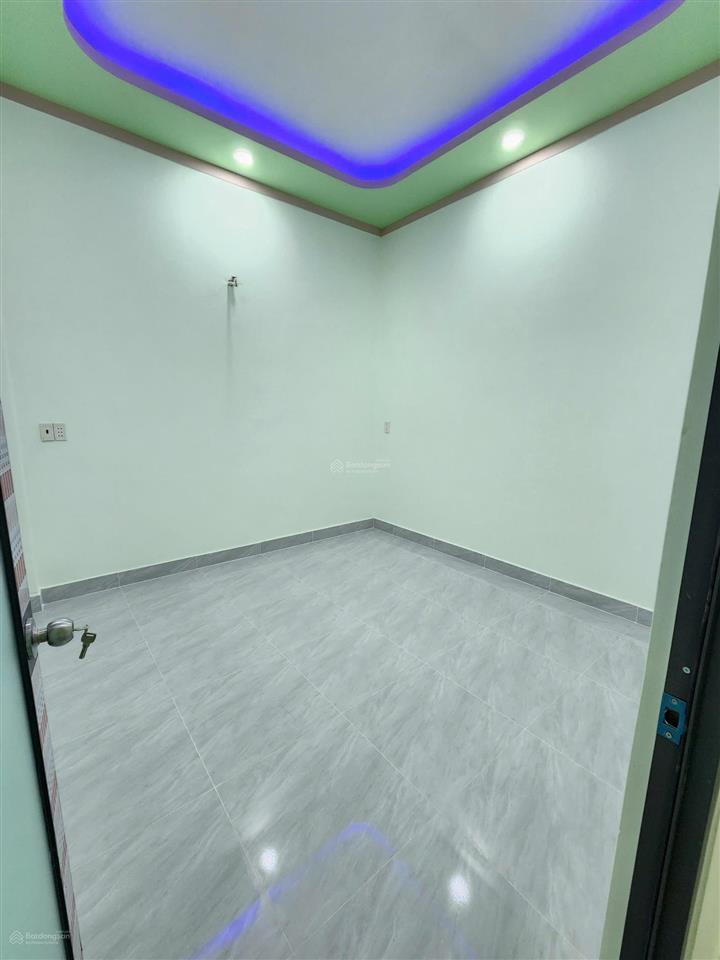 Bán nhà 1 trệt 1 lầu( 102,2m2 ) đ cây da .p dĩ an tphcm .đường thông mt kd buôn bán chính chủ