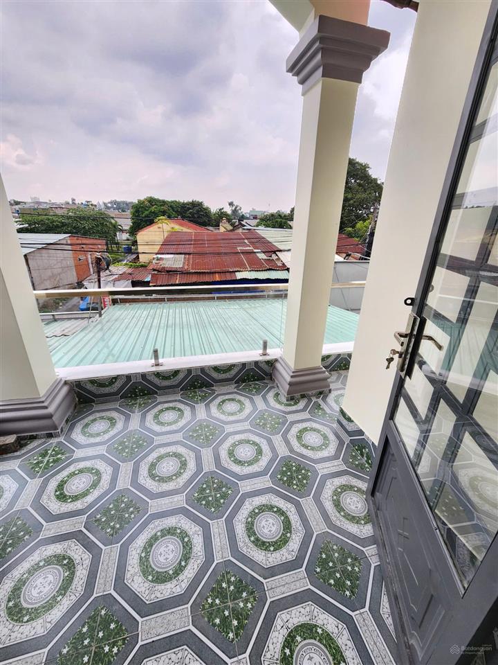 Bán nhà 1 trệt 1 lầu( 102,2m2 ) đ cây da .p dĩ an tphcm .đường thông mt kd buôn bán chính chủ