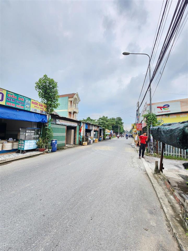 Bán nhà 1 trệt 1 lầu( 102,2m2 ) đ cây da .p dĩ an tphcm .đường thông mt kd buôn bán chính chủ