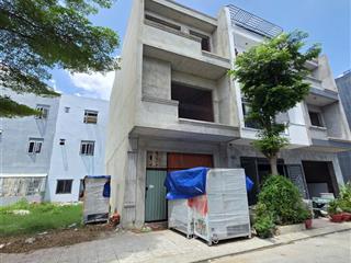 Bán nhà 3 tấm đúc hoàn công chỉ 3,7ty 70m2 ful thổ cư (5*14m2) p. an phú gần đ an phú 18.chính chủ