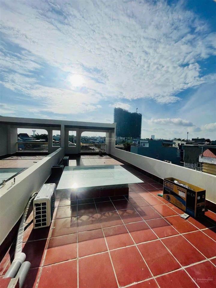Bán nhà mới tinh 3 tấm đúc hoàn công nội thất đầy đủ .khu dc hiện hữu thoáng mát sạch sẽ siêu rẻ