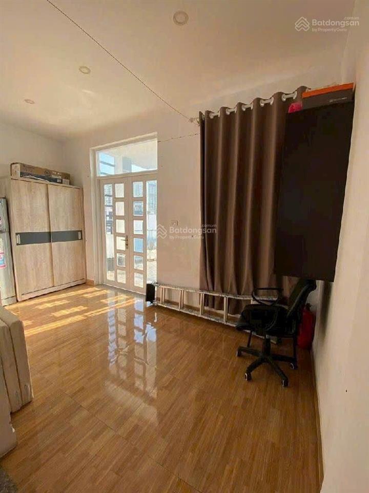 ( quận 7 ) chdv dòng tiền ổn định sát chợ phước long giá chỉ 8,39 tỷ 5x18m