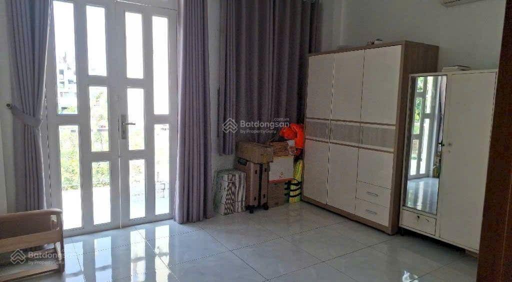 (quận 7) hẻm 5m ngang gần 6m 3 tầng btct nhỉnh hơn 5 tỷ dt 67m2 ngang 6m