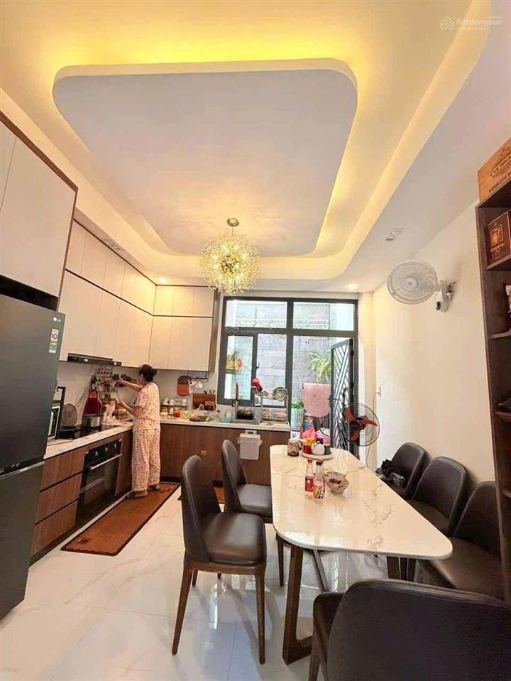 ( quận 7 ) nhà phố 4 tầng hẻm ô tô nội thất cao cấp chỉ 8,2 tỷ nguyễn văn linh,
