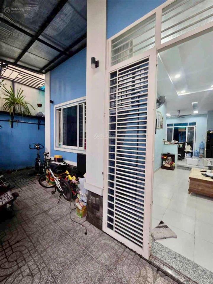 Quận 7 nhà cấp 4 vào ở ngay ngang 8.1m 105m 3pn hẻm 5m chỉ 8.6 tỷ