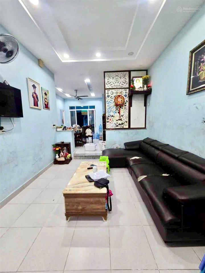 Quận 7 nhà cấp 4 vào ở ngay ngang 8.1m 105m 3pn hẻm 5m chỉ 8.6 tỷ