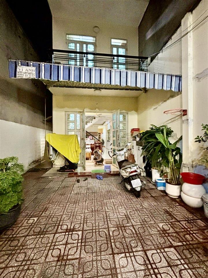 ( quận 7  nguyễn thị thập  sát nguyễn văn linh,  giá 9,39 tỷ  dt 5m  24m