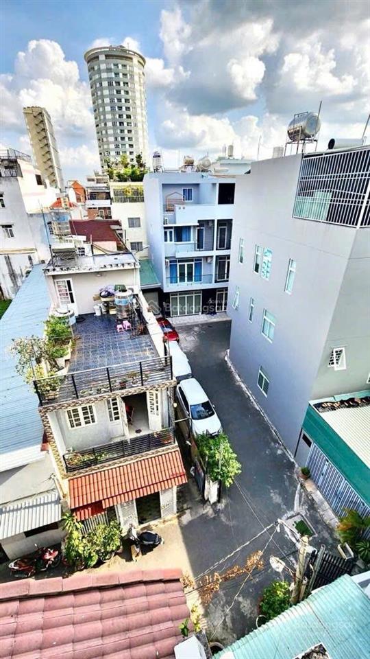 Cho thuê nhà lê thị chợ  hẻm xe hơi  kế bên lacasa  giá thuê 21 triệu/tháng