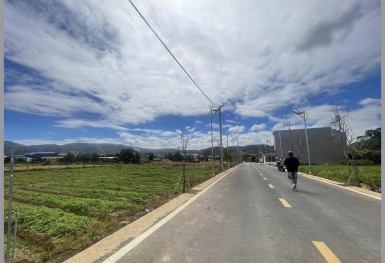 Chủ cần bán lô đất mặt đường nhựa 6m , Phú Hội