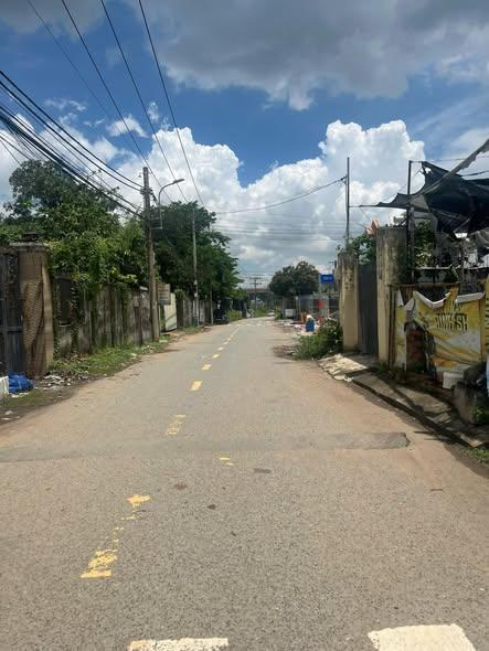 RẺ NHẤT KHU CHỢ LONG BÌNH Q9
🚨 GIÁ CHỈ HƠN 3TỶ – RẺ HƠN CHUNG CƯ CẢ TỶ ĐỒNG! 🚨