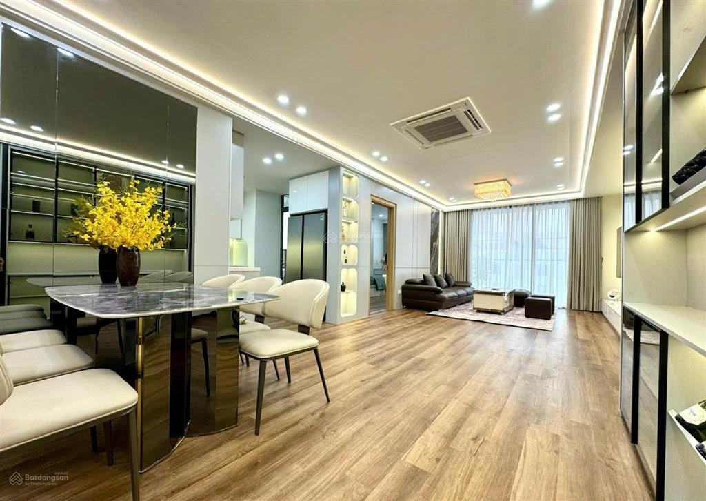 Cho thuê căn hộ 3pn tòa n01 ngoại giao đoàn, dt 140m2, full nội thất. giá chỉ 20tr/th