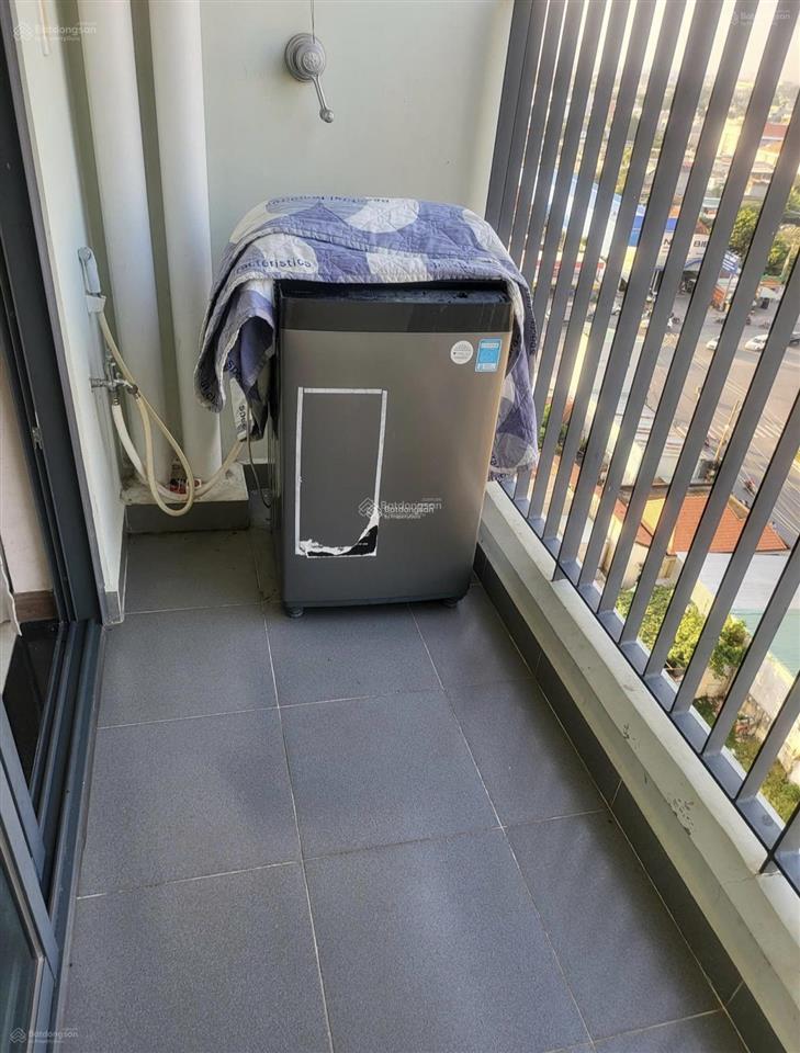 Bán căn hộ bcons green view, dt 52m2 giá 2,1 tỷ, sổ hồng sang tên ngay, nh cho vay 80%  30 năm