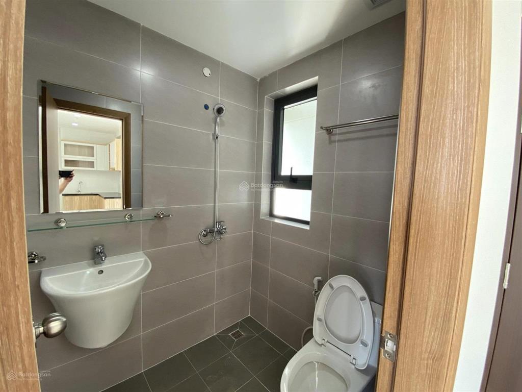 Cho thuê căn hộ bcons plaza căn góc, dt 56m² 2pn, 2wc giá 6,2tr/tháng