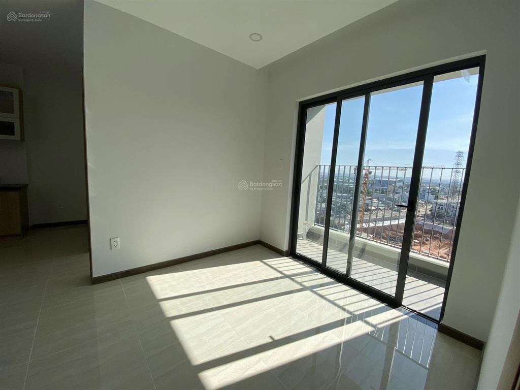 Cho thuê căn hộ bcons plaza căn góc, dt 56m² 2pn, 2wc giá 6,2tr/tháng