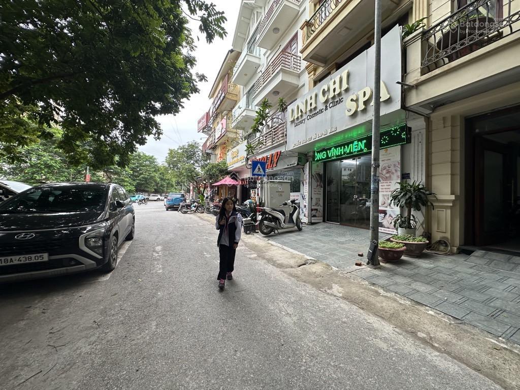 Bán nhà mặt phố vân hồ 3, hai bà trưng  6 tầng thang máy  kinh doanh 55tr/th  giá 29.8 tỷ