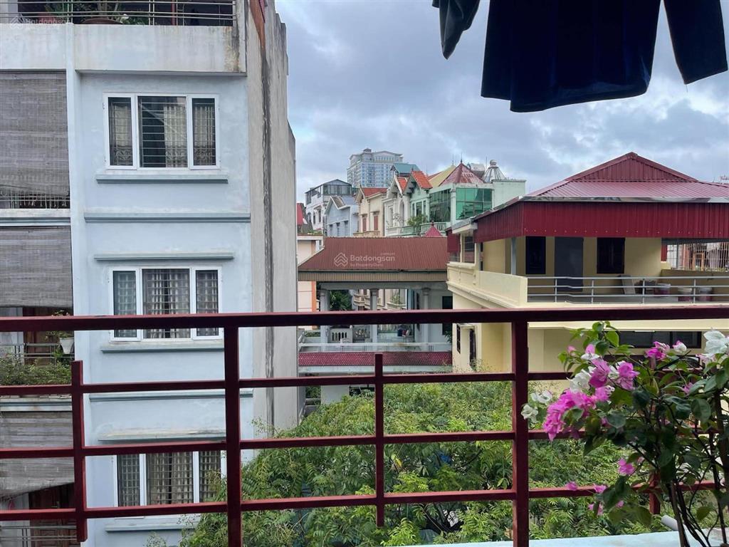 Bán nhà mặt ngõ xe tải tránh, thông chùa hà  nguyễn văn huyên  vỉa hè kinh doanh, 40m, 19,6 tỷ
