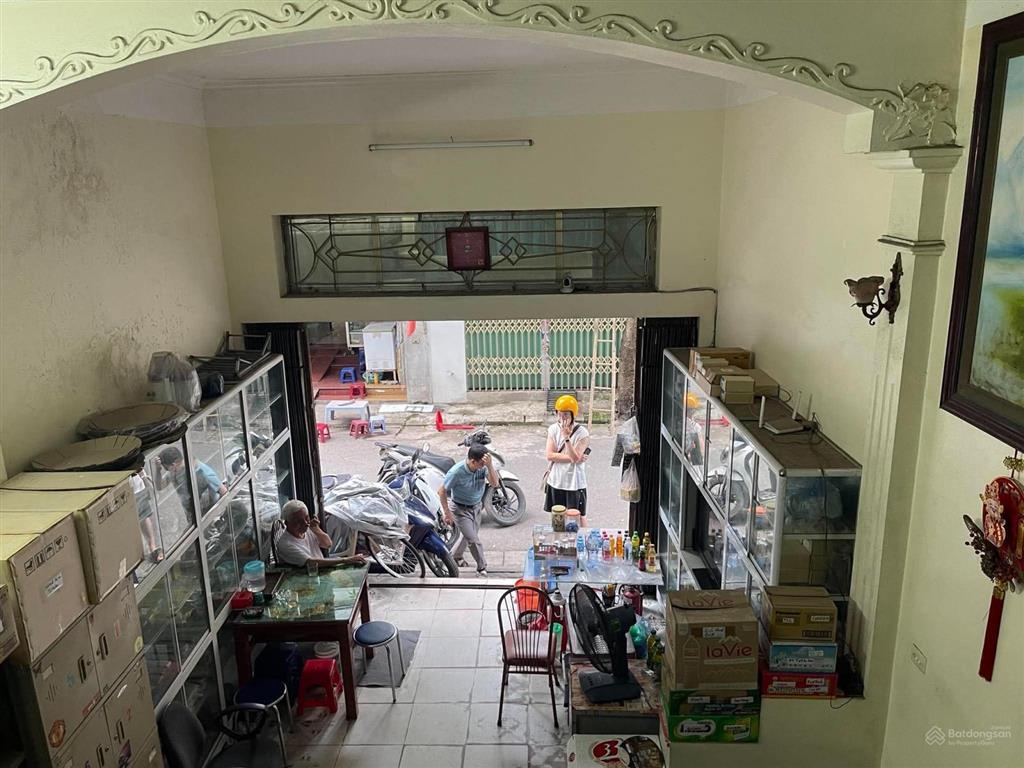 Bán nhà mặt ngõ xe tải tránh, thông chùa hà  nguyễn văn huyên  vỉa hè kinh doanh, 40m, 19,6 tỷ