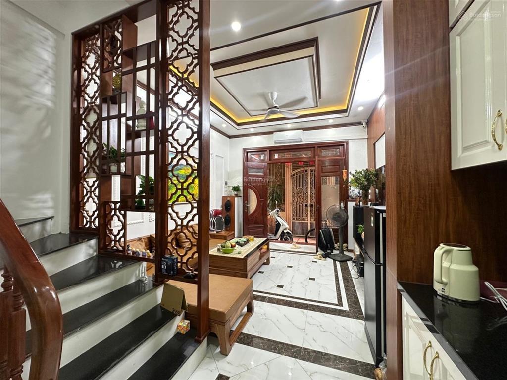 Bán nhà 5 tầng phân lô công viên võ thị sáu  sổ nở hậu  ô tô đỗ gần nhà  30m2, 9.4 tỷ