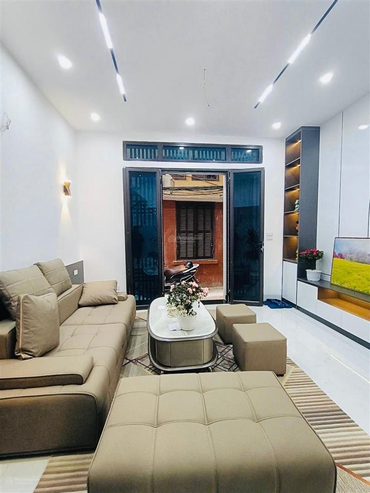 Bán nhà phân lô lương khánh thiện  tân mai  hoàng mai  vf3 đỗ cổng  sân chơi cách 20m  nở hậu