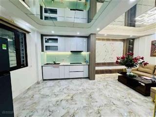 Bán nhà đẹp trần khát chân, 30m24 phòng ngủ2 giếng trời thoáng sángcách ô tô 50m  giá 6.95 tỷ