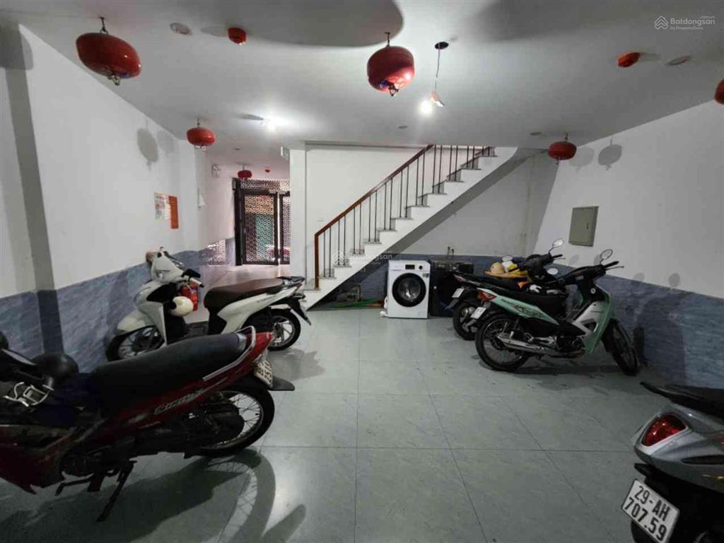 Bán nhà dòng tiền hai bà trưng  43m  9 pn khép kín  sát bách kinh xây  30 tr/tháng  giá 8 tỷ