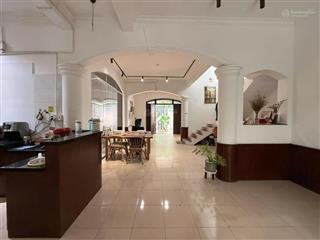 Bán nhà ngô bệ 440m²  biệt thự 3 tầng  4 mặt thoáng  có gara  sát ga t3  tân bình  giá 65 tỷ