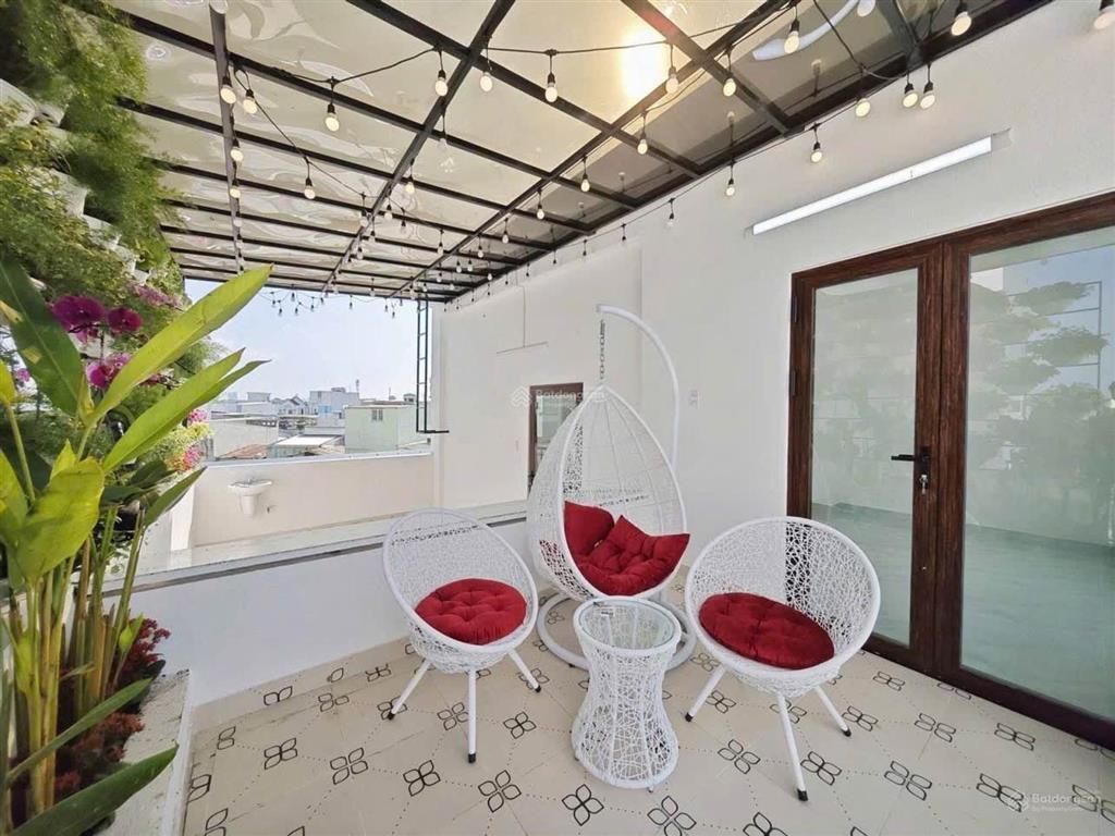 Siêu phẩm oto đỗ sân ở dũng sỹ thanh khê giá 5tỷ650