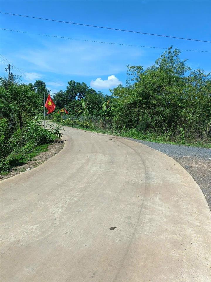 Bán đất xuân lộc 1000m2 gần khu du lịch núi chứa chan
