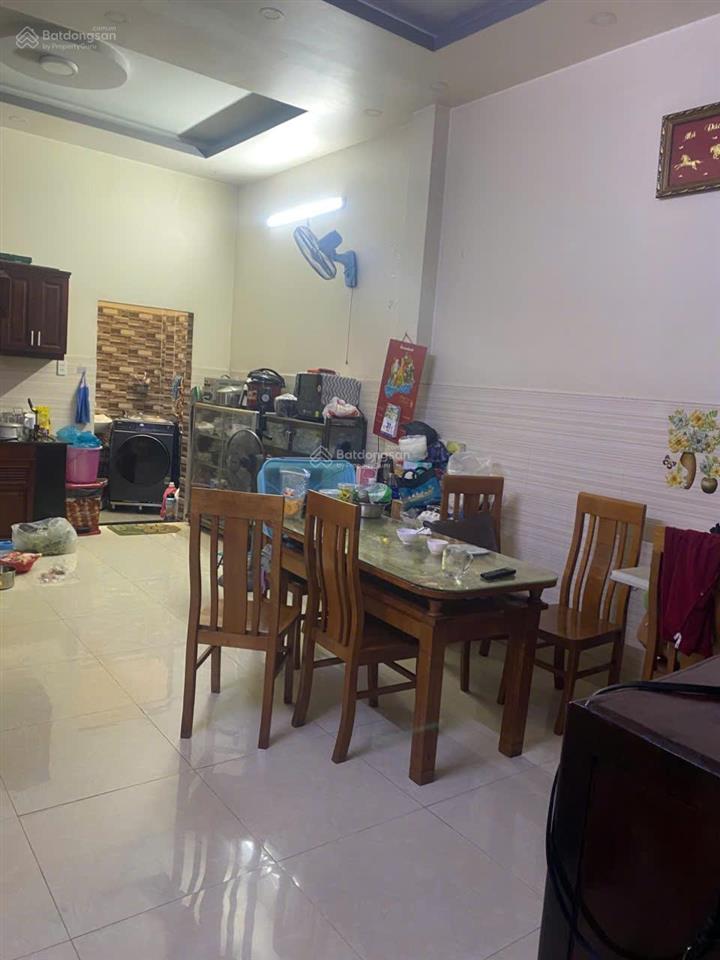 Nhà đẹp lê thị hoa hẻm xe tải 3 tầng btct, chỉ 5.9 tỷ