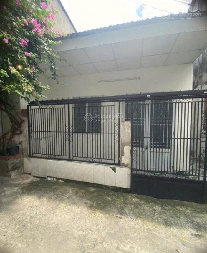 Chỉ 4.5 tỷ mặt ngang 5.3m, 2 mặt thoáng đi bộ ra chợ hiệp bình