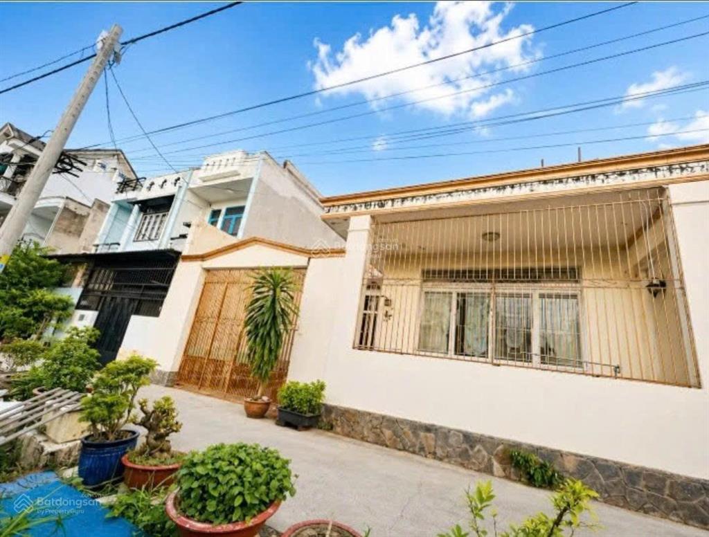 150.3m2 nhà mặt tiền ngang 10m thổ cư toàn bộ hẻm xe hơi, phường hiệp bình