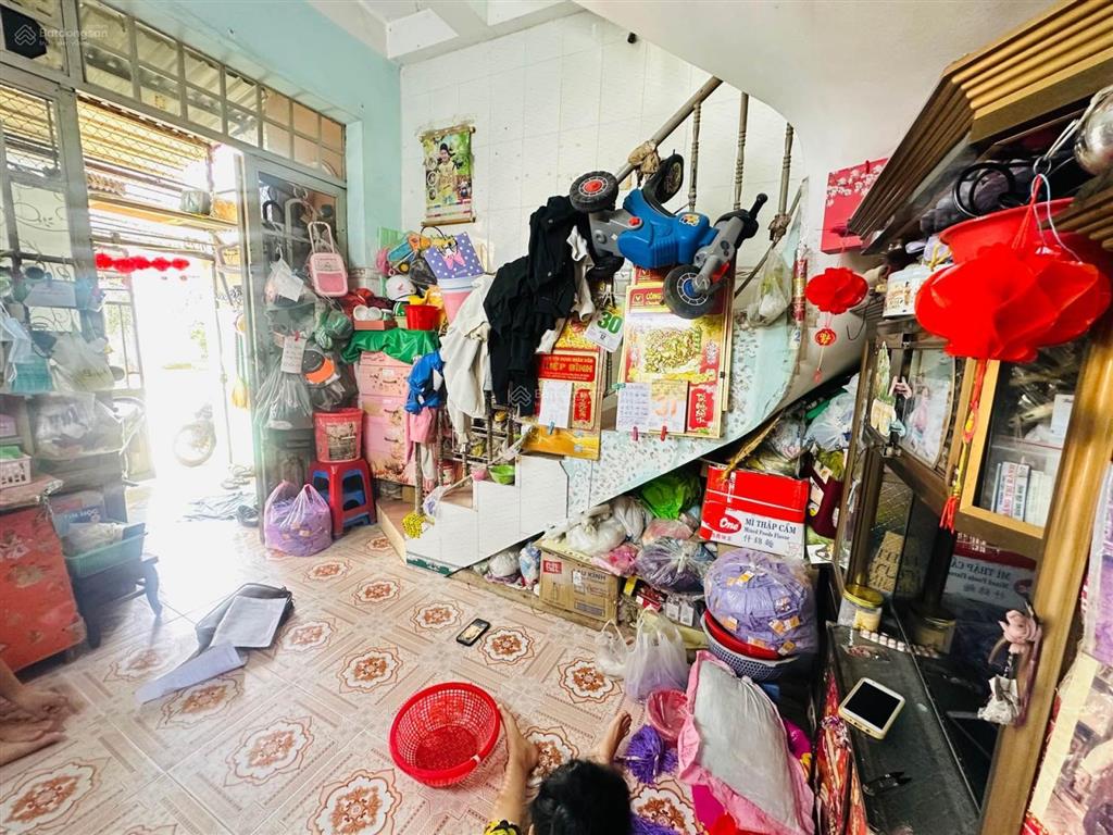 Nhà 2 tầng  đường 10m có vỉa hè  gần vạn phúc city  chỉ 4.5 tỷ