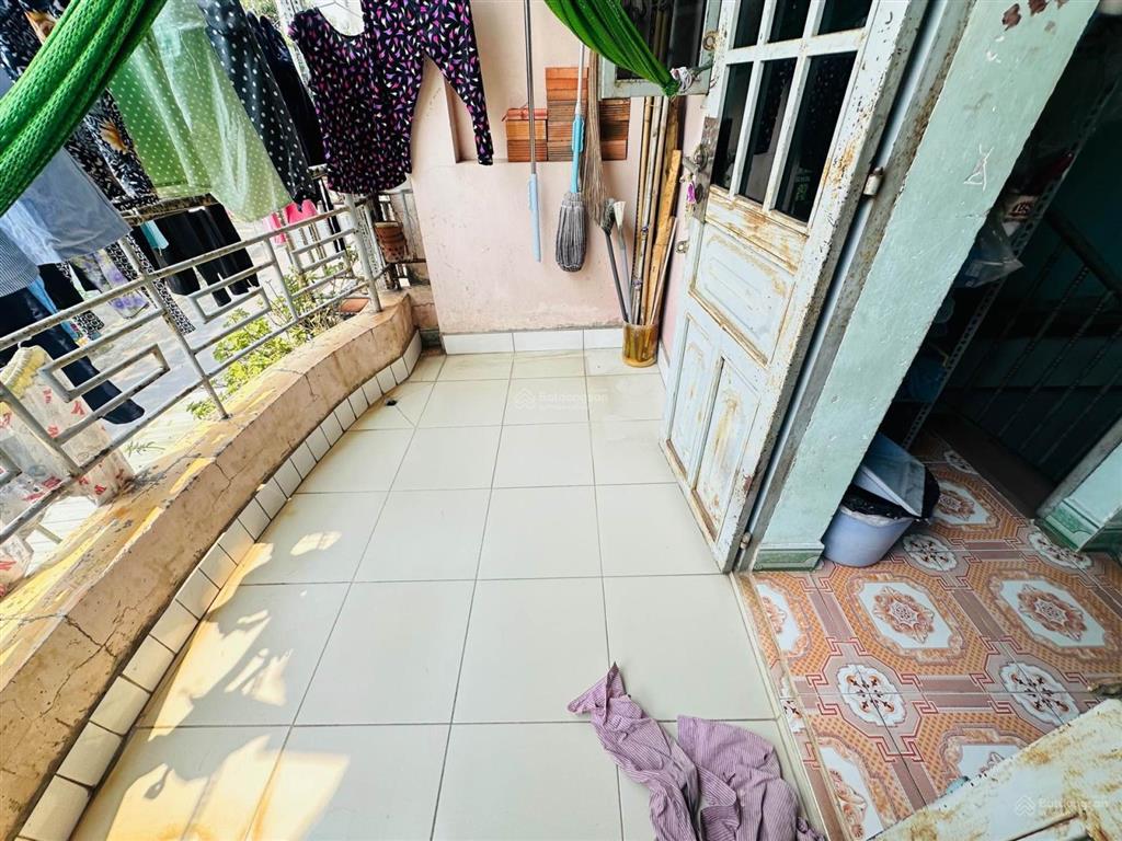 Nhà 2 tầng  đường 10m có vỉa hè  gần vạn phúc city  chỉ 4.5 tỷ