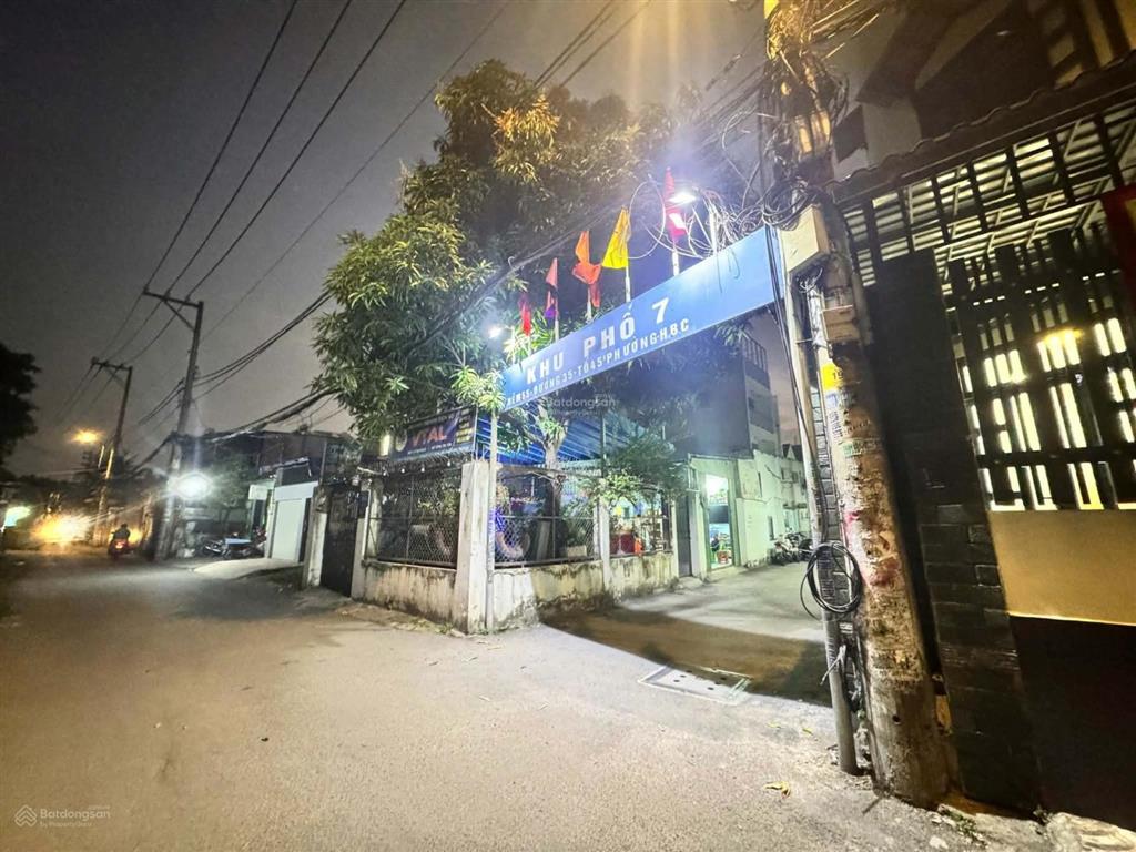 Nhà 2 mặt tiền gần chợ hiệp bình chánh  phù hợp ở kết hợp kinh doanh